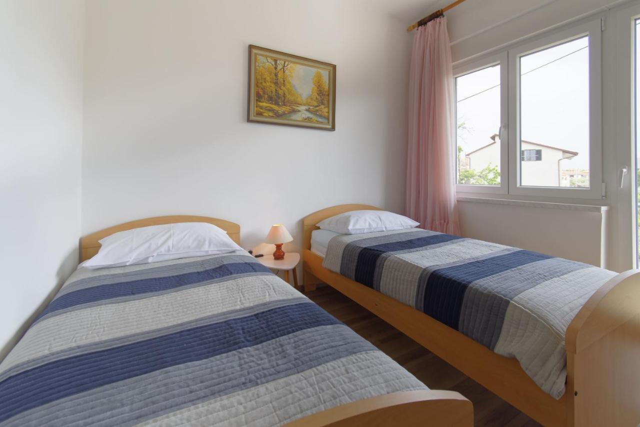 Apartment Patrik By Rent Istria Umag Exteriör bild
