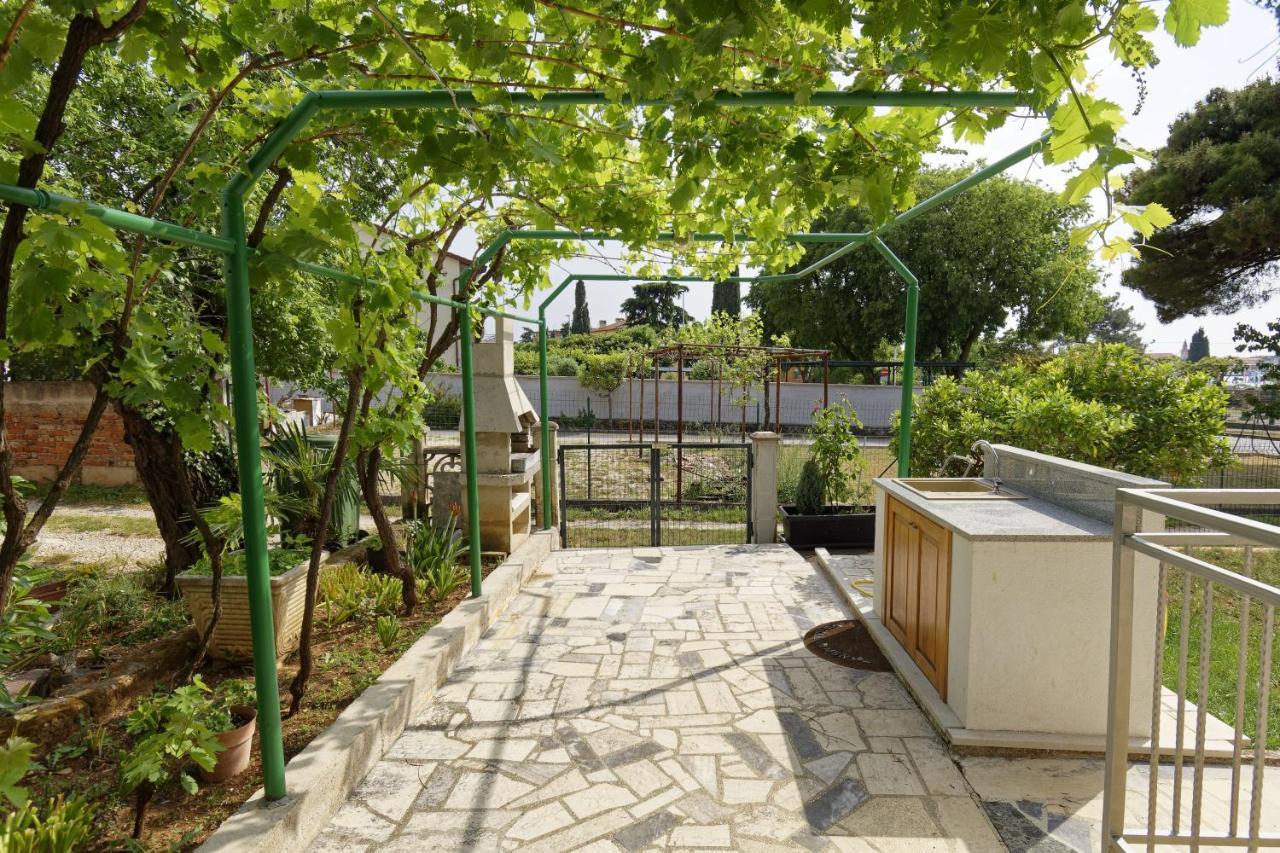 Apartment Patrik By Rent Istria Umag Exteriör bild
